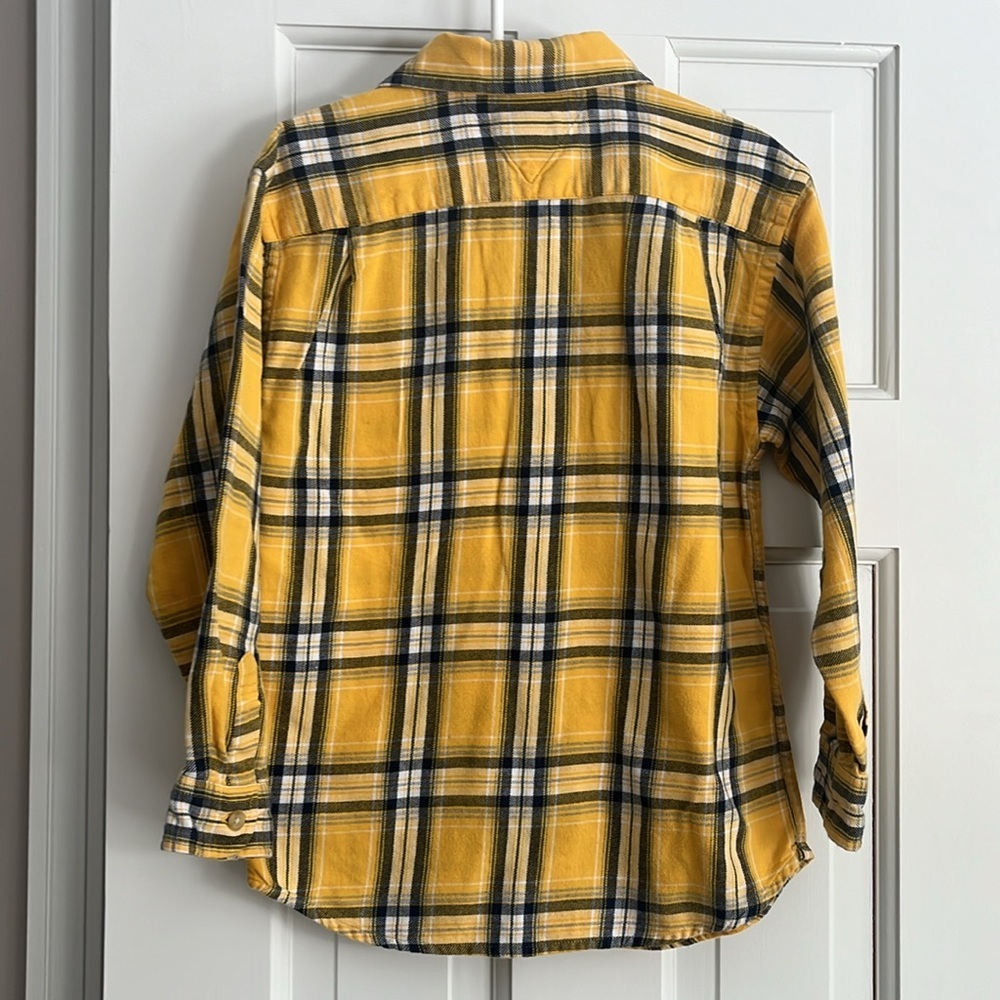 Tommy Hilfiger boys size 7 long sleeve flannel shirt - yellow, blue, white plaid - Picture 6 of 7